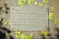 Gedenkstätten, Gedenkstein in Erinnerung an die Synagoge in Hoengen, Foto-Nr. 5, 20.08.2011|50.867,6.20758333