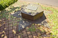 Gedenkstätten, Gedenkstein in Erinnerung an die Synagoge in Hoengen, Foto-Nr. 4, 20.08.2011|50.867,6.20758333