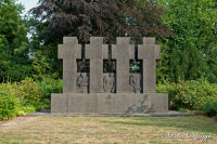 Gedenkstätten, Grubenunglück 1930 - Nordfriedhof, Foto-Nr. 6, 04.06.2011<br />Gedenkstätte auf dem Nordfriedhof|50.88777778,6.14922222