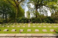 Gedenkstätten, Kriegsgräberstätte Friedhof Hoengen, Foto-Nr. 3, 17.04.2011|50.86786111,6.2095