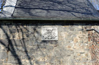 Sehenswürdigkeiten, Kriegergedächtniskapelle mit den alten Grabkreuzen, Foto-Nr. 7, 02.04.2011|50.87791075,6.16194069